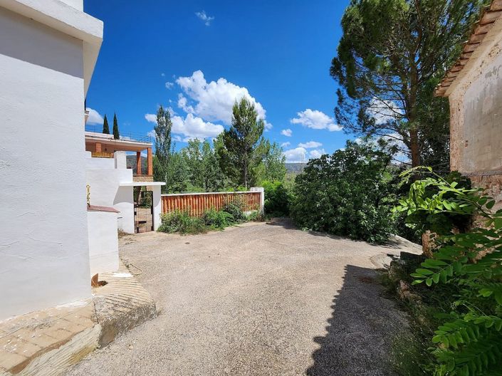 Image No.38-10 Bed Country House for sale