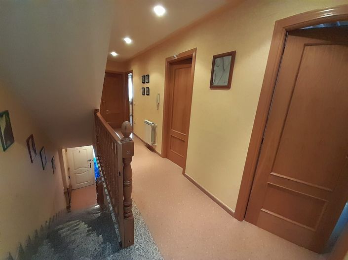 Image No.8-4 Bed Townhouse for sale