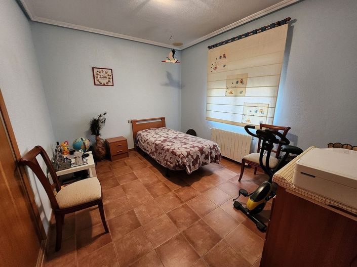 Image No.10-4 Bed Villa for sale