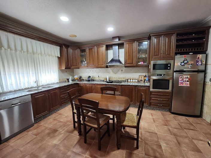 Image No.25-4 Bed Villa for sale