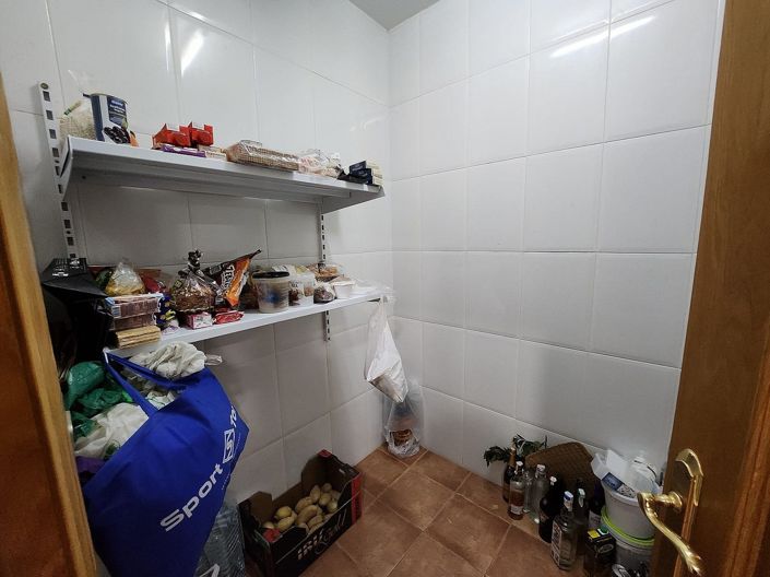 Image No.28-4 Bed Villa for sale