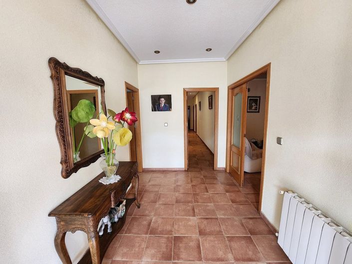 Image No.8-4 Bed Villa for sale