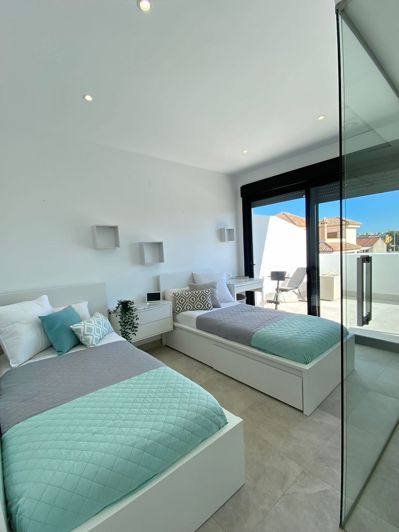 Image No.10-3 Bed Villa for sale