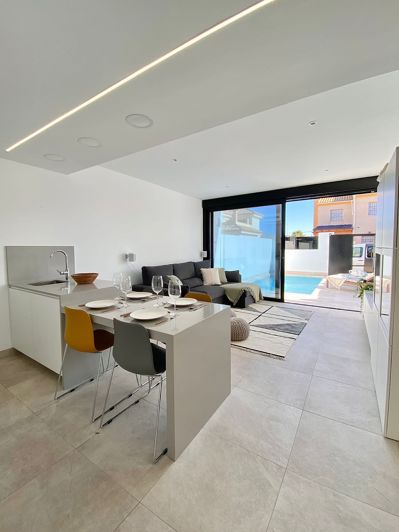 Image No.7-3 Bed Villa for sale