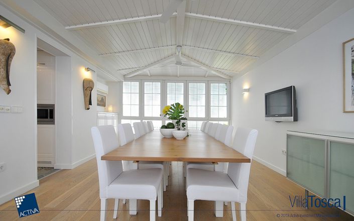 Image No.28-5 Bed Villa for sale