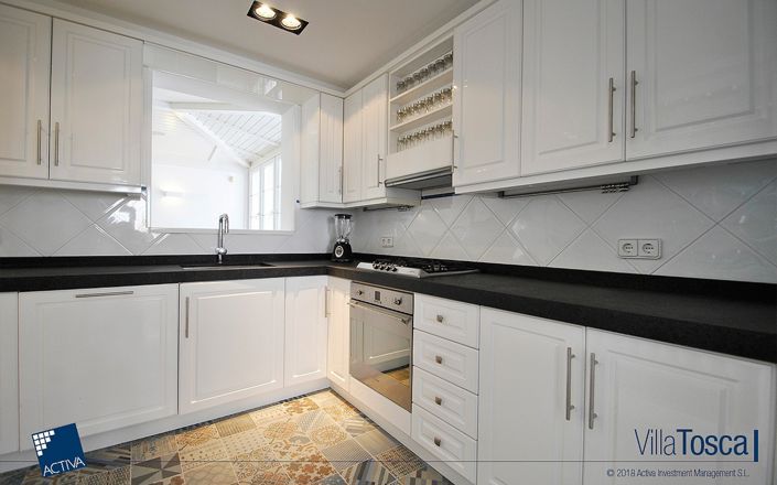 Image No.29-5 Bed Villa for sale