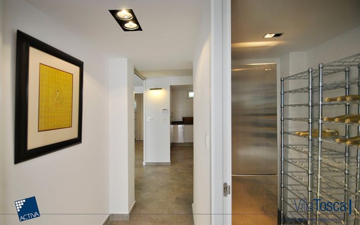 Image No.34-5 Bed Villa for sale