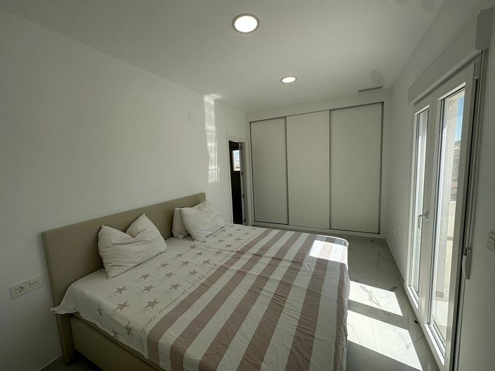 Image No.23-4 Bed Villa for sale