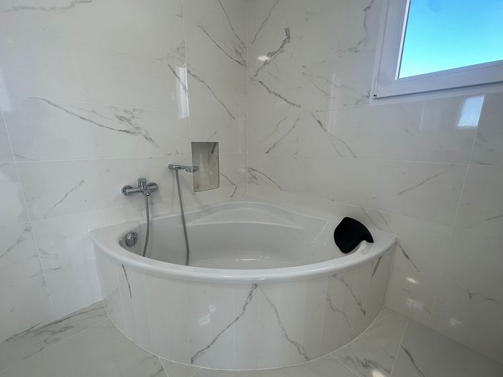 Image No.4-4 Bed Villa for sale