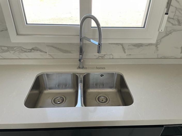 Image No.30-4 Bed Villa for sale