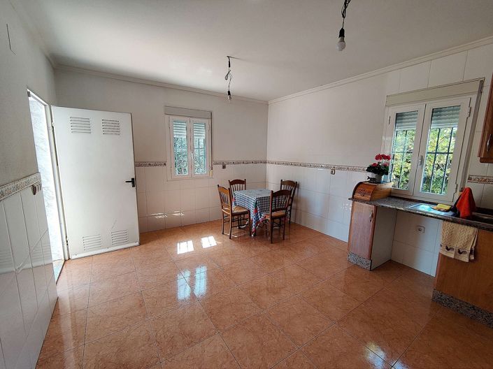 Image No.37-3 Bed Villa for sale