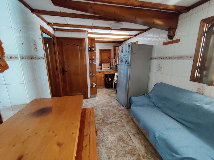 Image No.23-3 Bed Country House for sale