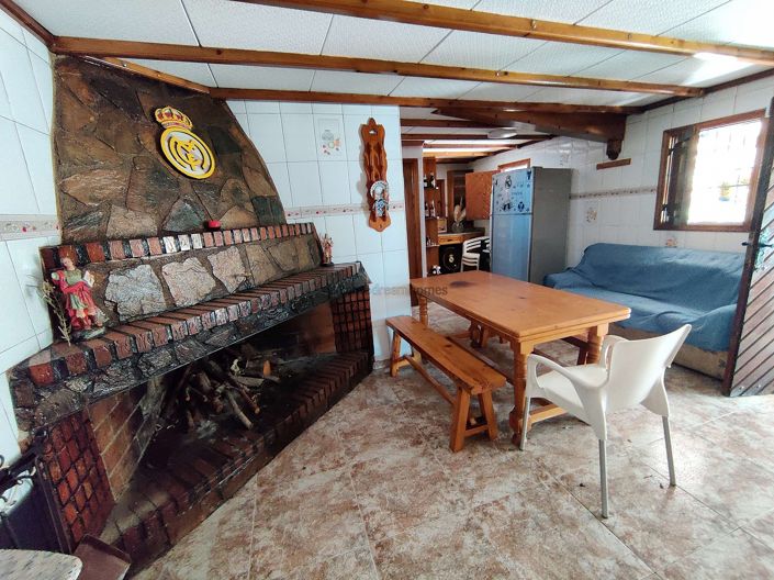 Image No.25-3 Bed Country House for sale