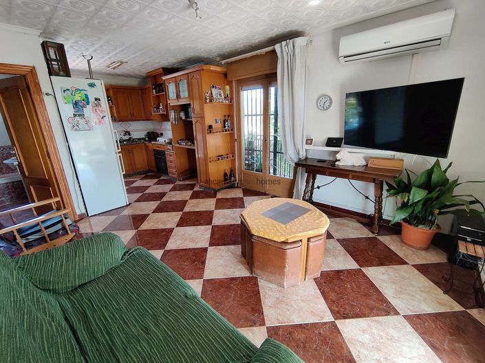 Image No.31-3 Bed Country House for sale