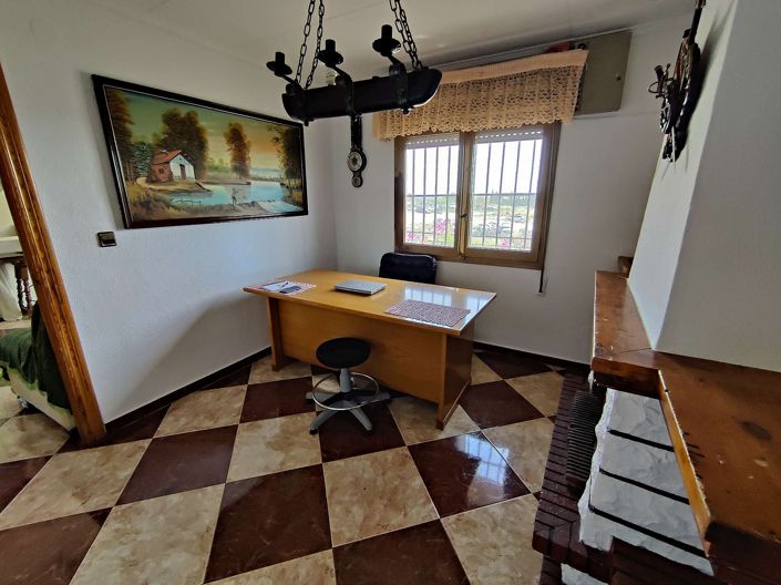 Image No.39-3 Bed Country House for sale