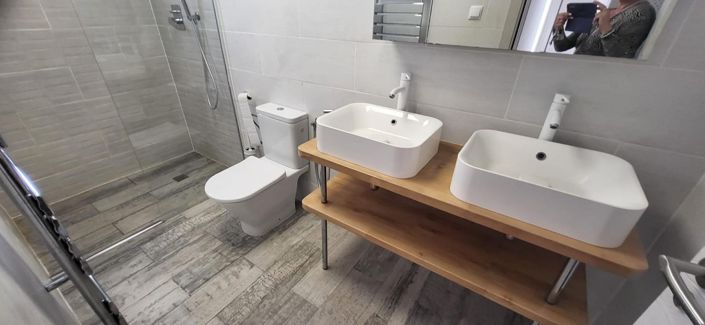 Image No.35-7 Bed Country House for sale