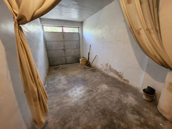 Image No.29-6 Bed Townhouse for sale