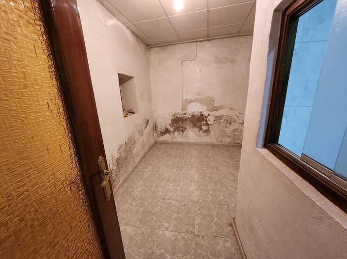 Image No.34-6 Bed Townhouse for sale