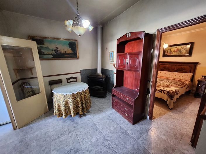 Image No.5-6 Bed Townhouse for sale