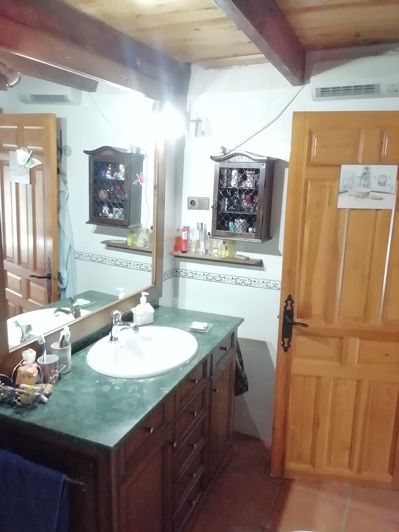 Image No.17-5 Bed Villa for sale