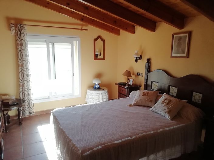 Image No.8-5 Bed Villa for sale