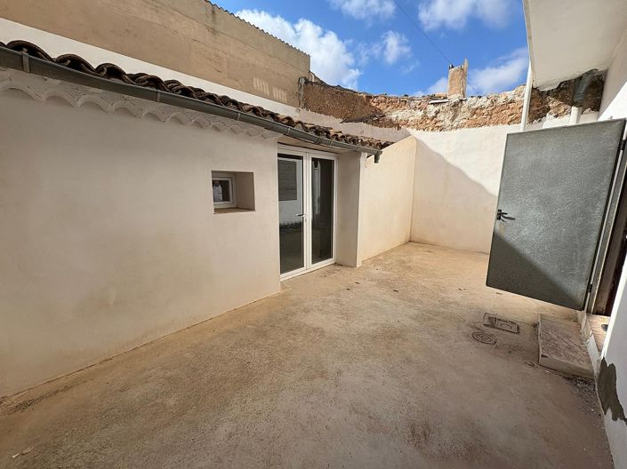Image No.2-5 Bed Townhouse for sale