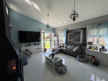 g8cntr3v7kj4gw8j2cyr7