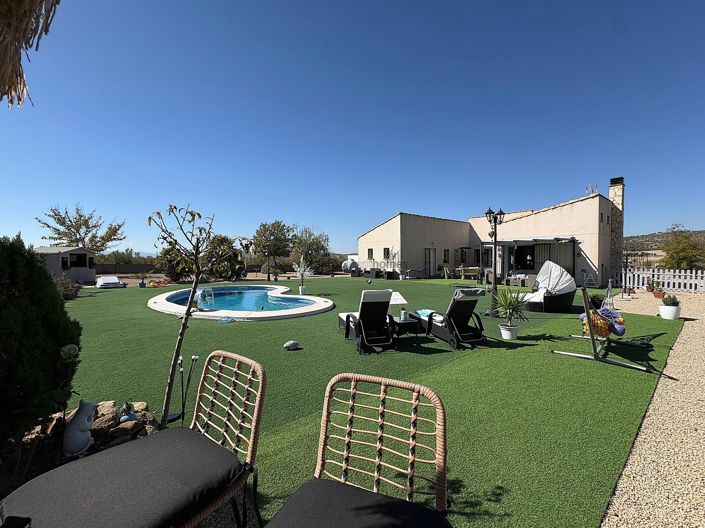 Image No.41-3 Bed Villa for sale