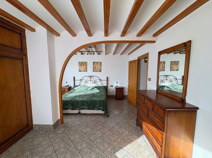 Image No.22-2 Bed Apartment for sale