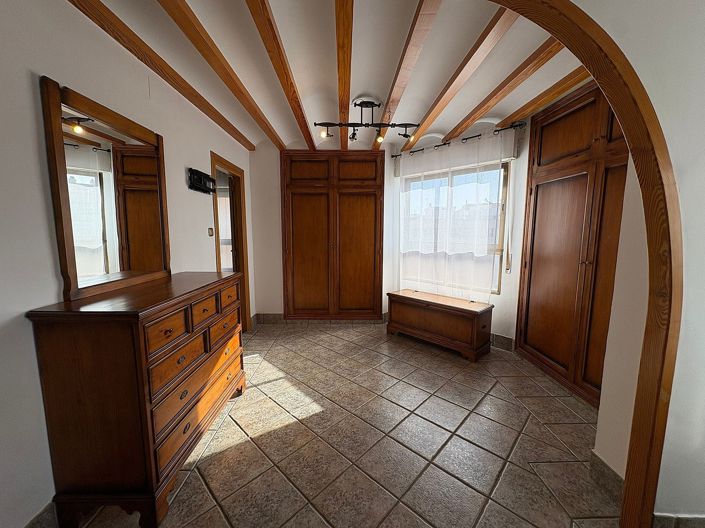 Image No.23-2 Bed Apartment for sale