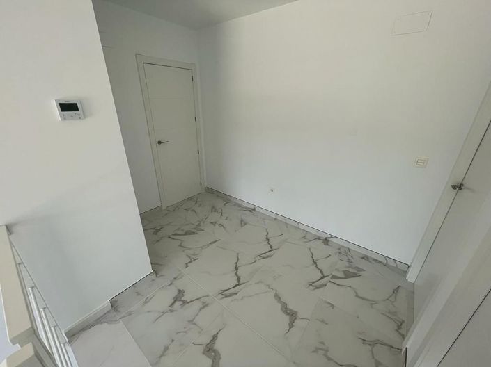 Image No.21-Villa de 4 chambres à vendre à Pinoso