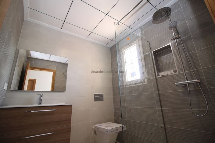 Image No.18-4 Bed Villa for sale