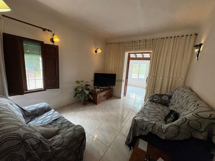 Image No.22-6 Bed Semi-Detached for sale