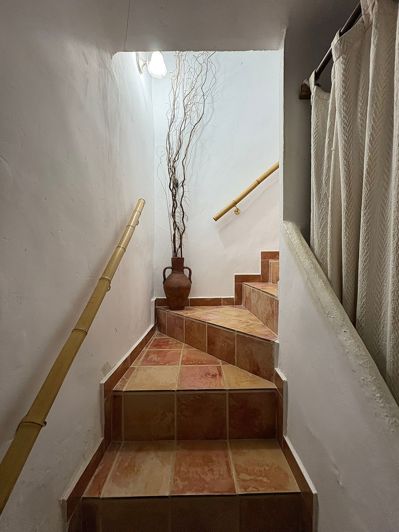 Image No.46-5 Bed Semi-Detached for sale