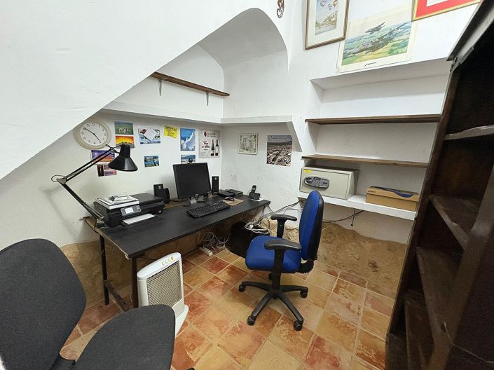 Image No.47-5 Bed Semi-Detached for sale