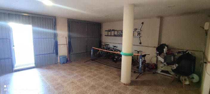 Image No.13-4 Bed Semi-Detached for sale