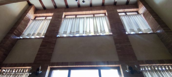 Image No.25-4 Bed Semi-Detached for sale