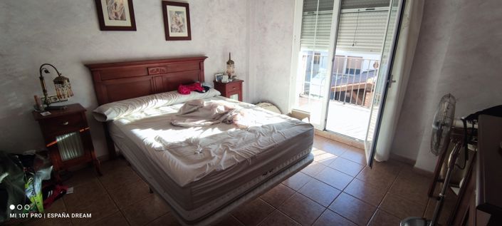 Image No.39-4 Bed Semi-Detached for sale