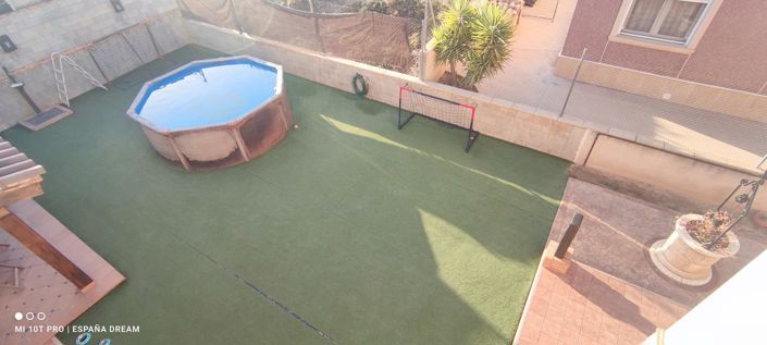 Image No.42-4 Bed Semi-Detached for sale