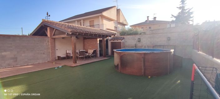 Image No.6-4 Bed Semi-Detached for sale