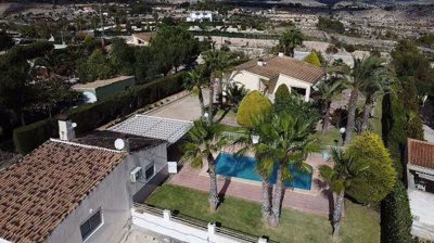 4 Bed Villa for sale