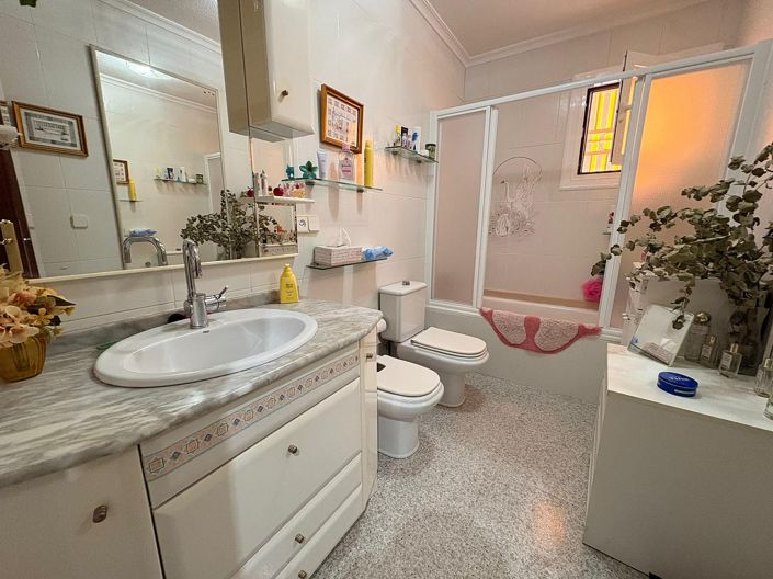 Image No.14-4 Bed Villa for sale