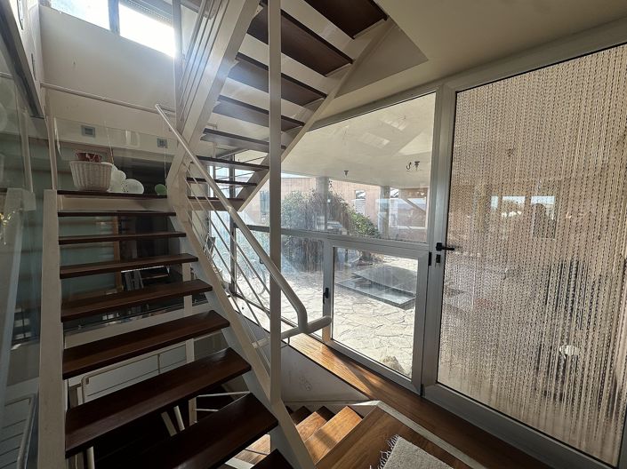 Image No.14-6 Bed Villa for sale