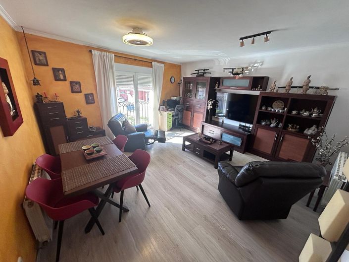 Image No.1-Jumelé de 4 chambres à vendre à Monóvar
