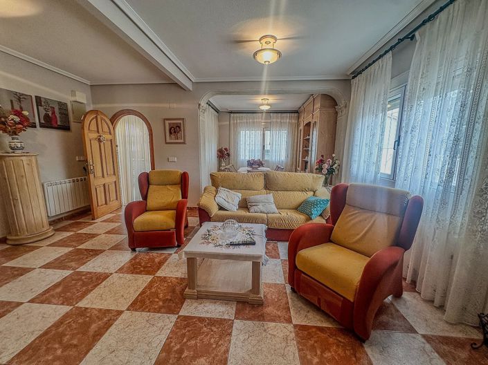 Image No.17-5 Bed Villa for sale