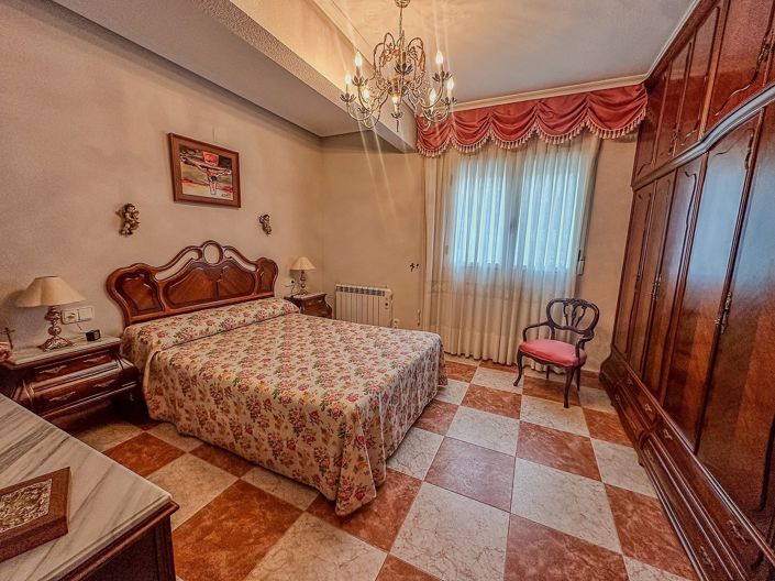 Image No.27-5 Bed Villa for sale