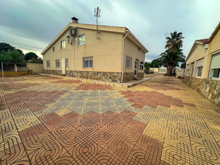 Image No.37-5 Bed Villa for sale