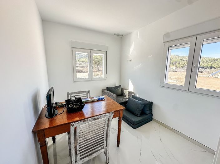 Image No.19-4 Bed Villa for sale