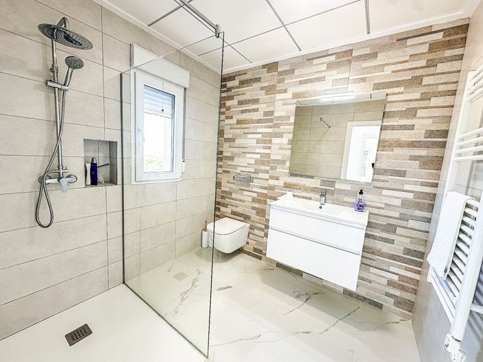 Image No.25-4 Bed Villa for sale