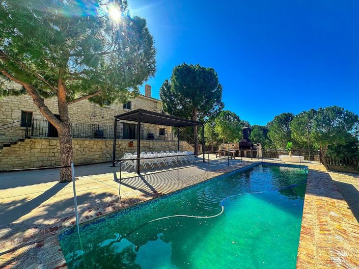 Image No.10-9 Bed Villa for sale